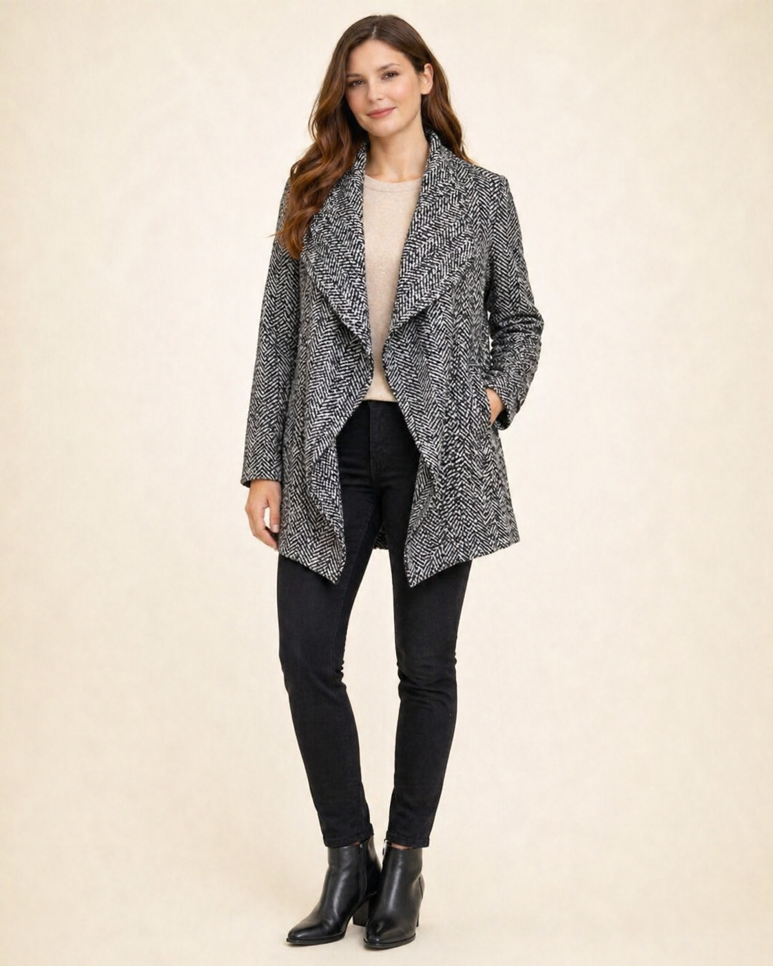 Ladies Black and White Wool Jacket from Woolworths (34)